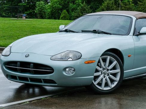 Used 2006 Jaguar XK8 Convertible RWD image 9