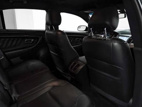 Used 2015 Ford Taurus Limited FWD image 31