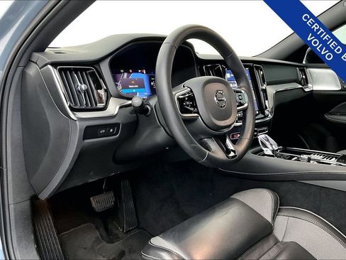 Used 2024 Volvo V60 T8 Polestar image 17