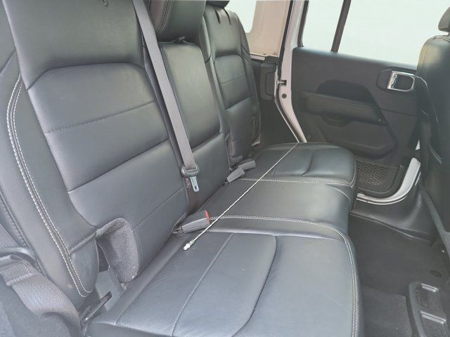 Certified 2020 Jeep Wrangler Unlimited Sahara AWD/4WD image 14