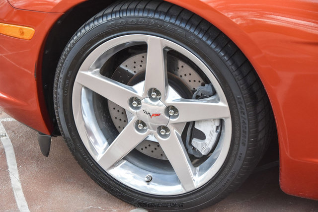 Used 2006 Chevrolet Corvette Coupe w/ Preferred Equipment Group RWD image 71