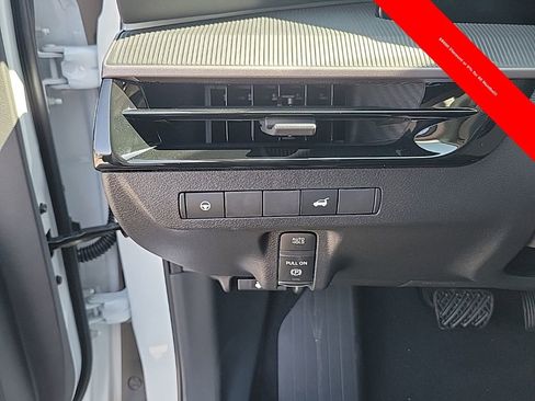New 2025 Nissan Murano SV AWD/4WD image 21