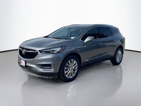 Used 2021 Buick Enclave Essence w/ Sound and Sites Package image 3