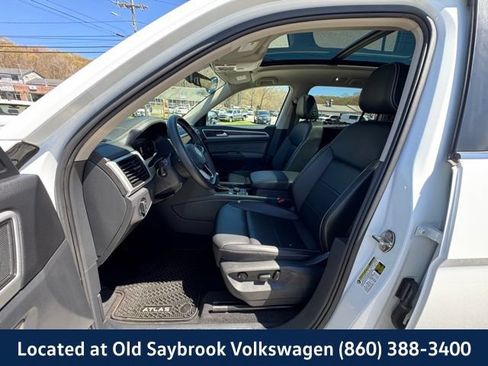 Used 2023 Volkswagen Atlas SE w/ Panoramic Sunroof Package AWD/4WD image 33