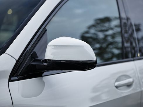 New 2026 BMW X5 xDrive40i w/ M Sport Package image 11