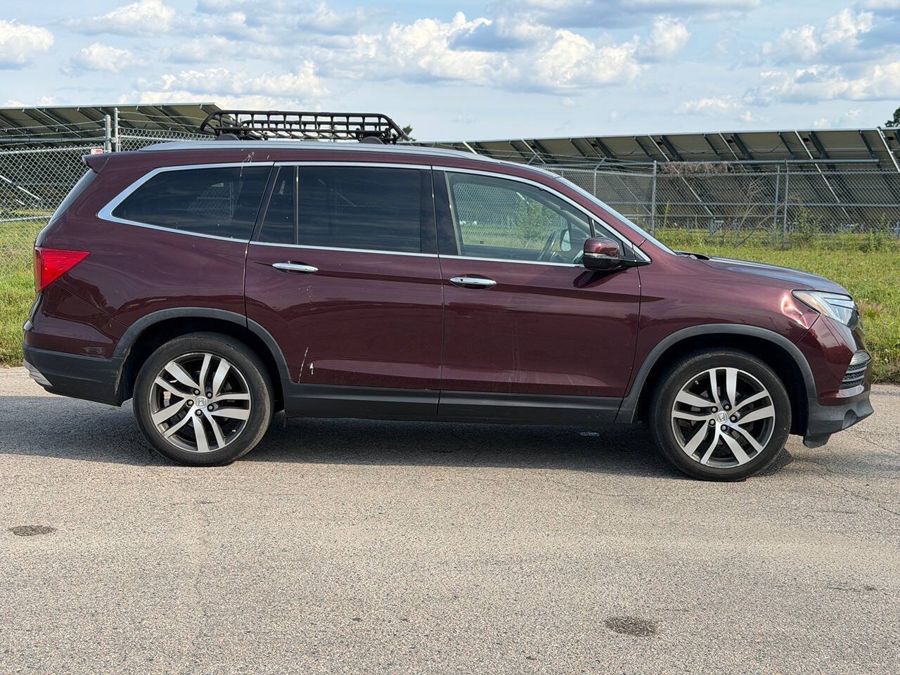 Used 2017 Honda Pilot Elite image 6