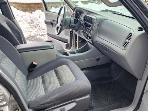 Used 2003 Ford Explorer Sport Trac XLS image 15