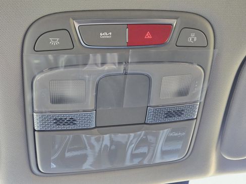Used 2025 Kia Telluride LX FWD image 30