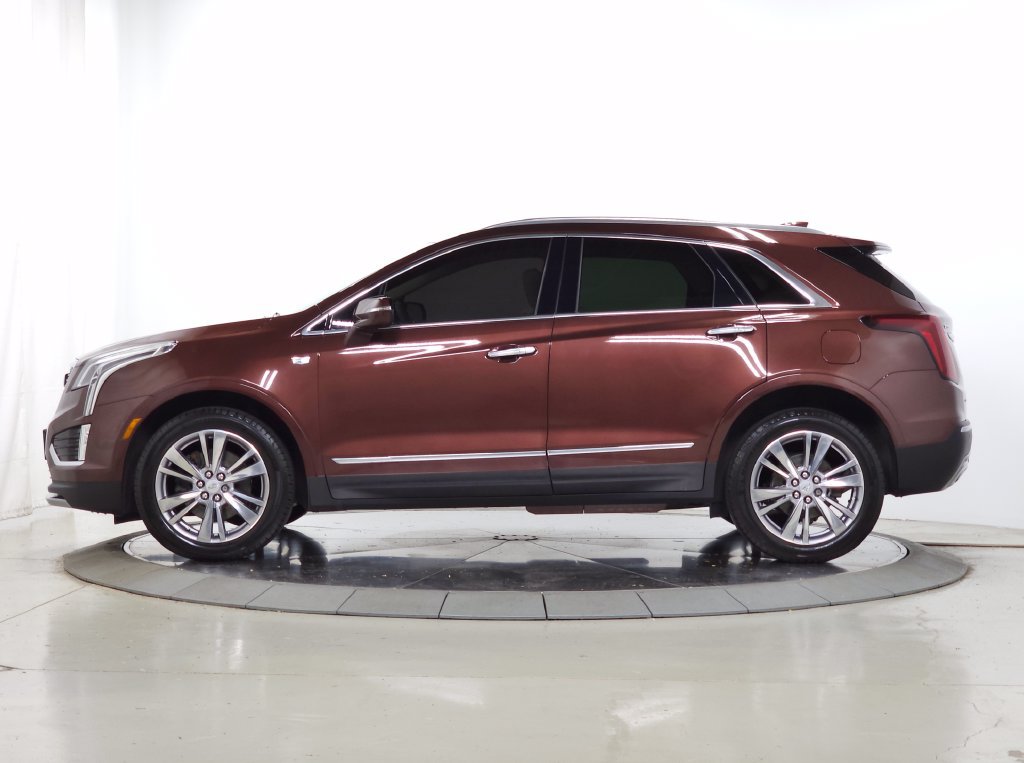Certified 2023 Cadillac XT5 Premium Luxury AWD/4WD image 2