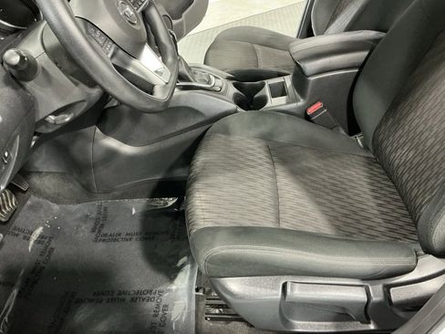 Used 2020 Nissan Rogue S image 17