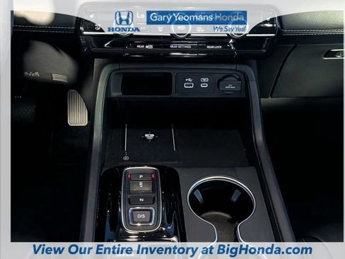 Used 2025 Honda Pilot Touring image 23