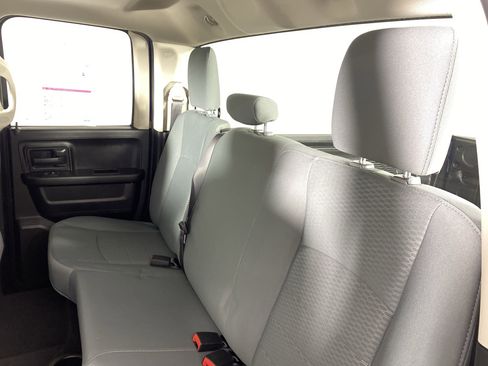 Used 2019 RAM 1500 Express AWD/4WD image 28