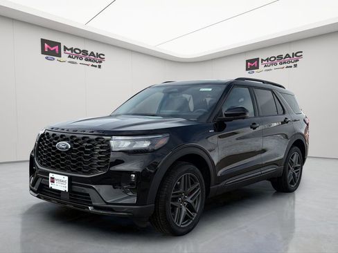 New 2026 Ford Explorer ST-Line image 3