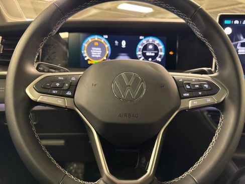 New 2026 Volkswagen Tiguan SE AWD/4WD image 22