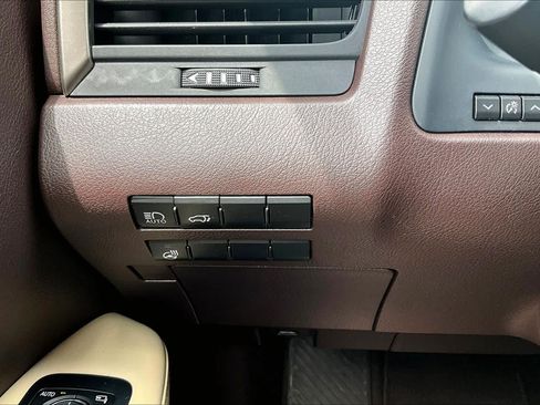 Used 2019 Lexus RX 350L FWD image 34