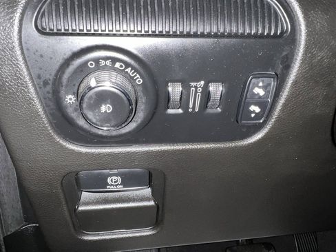 Used 2022 Jeep Wagoneer Series III w/ Rear Seat Video Group 1 image 31