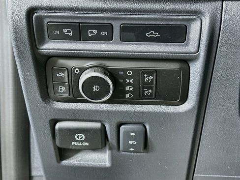 Used 2023 Ford F150 Platinum w/ Equipment Group 701A High AWD/4WD image 17