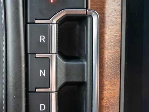 Used 2023 GMC Yukon Denali Ultimate image 22