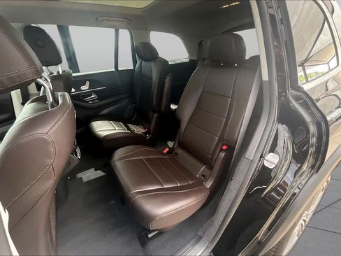Used 2020 Mercedes-Benz GLS 450 4MATIC image 21