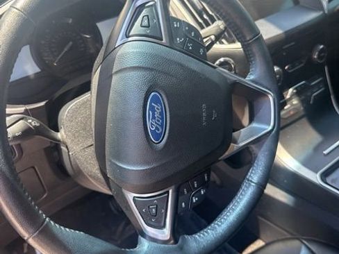Used 2019 Ford Edge SEL w/ Equipment Group 201A FWD image 7