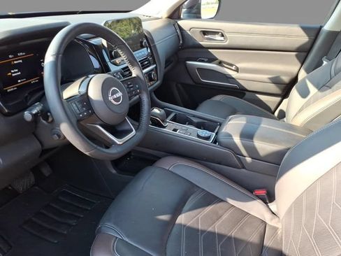 Certified 2024 Nissan Pathfinder Platinum AWD/4WD image 21