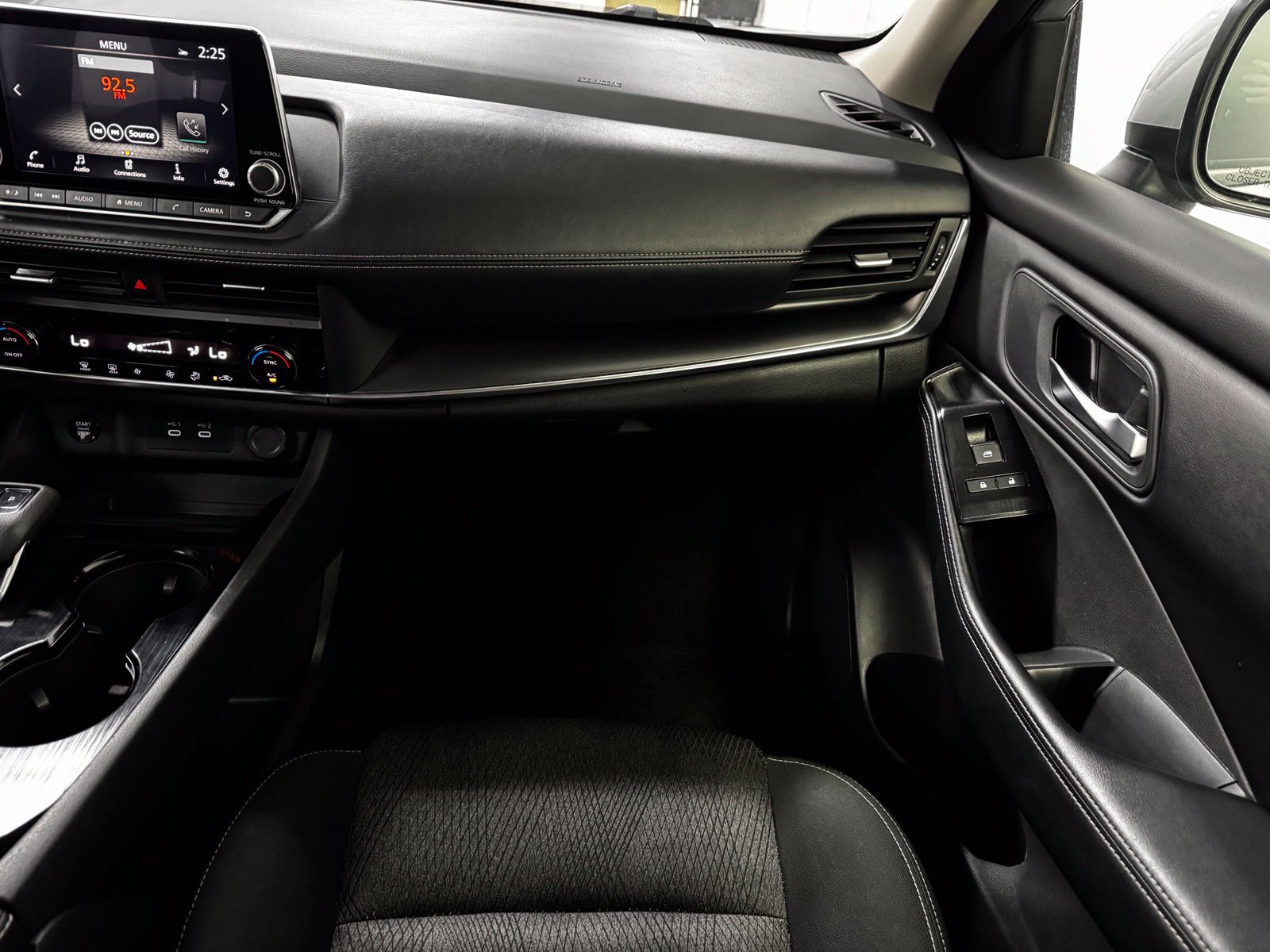 Certified 2024 Nissan Rogue SV AWD/4WD image 17