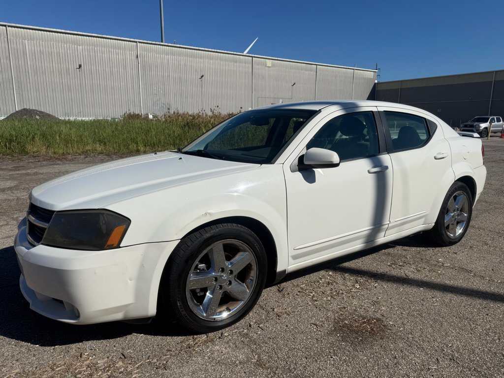 Used 2008 Dodge Avenger R/T AWD/4WD image 5