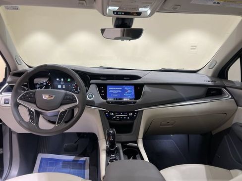 Certified 2024 Cadillac XT5 Premium Luxury w/ Technology Package FWD image 20