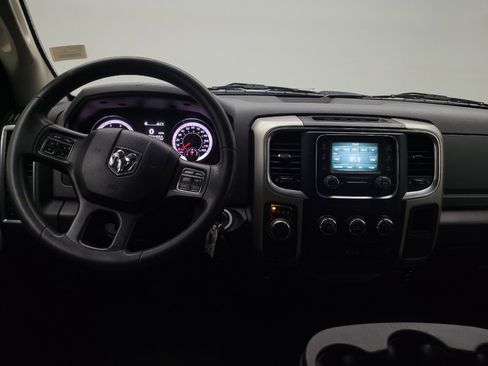 Used 2019 RAM 1500 Classic SLT RWD image 22