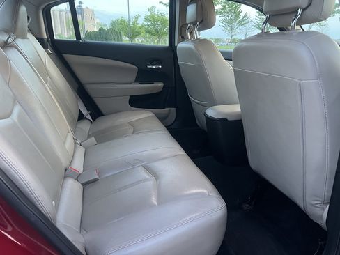 Used 2012 Chrysler 200 Limited FWD image 12