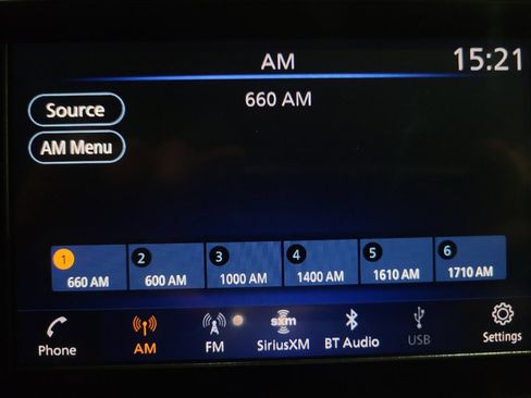 Used 2021 Nissan Versa SV w/ Trunk Package FWD image 25