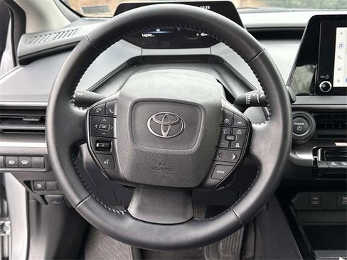 Used 2025 Toyota Prius LE image 17