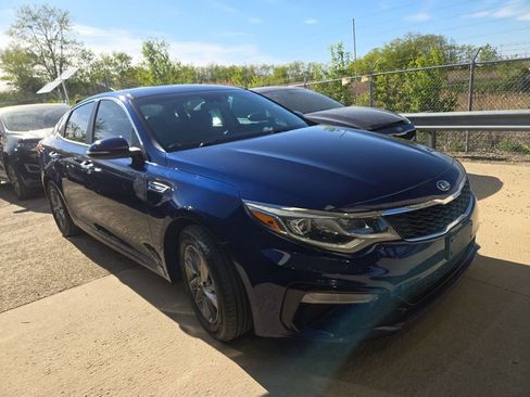 Used 2019 Kia Optima LX FWD image 3