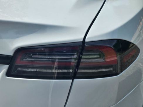 Used 2023 Tesla Model S Standard Range AWD/4WD image 30