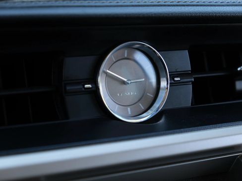 Used 2015 Lexus ES 350 w/ Premium Package FWD image 29