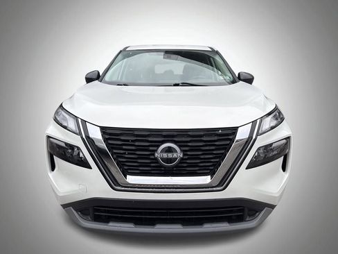 Used 2023 Nissan Rogue S image 8