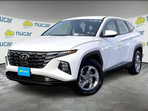 Used 2023 Hyundai Tucson SE image 3