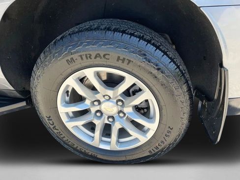 Used 2021 Chevrolet Suburban LT AWD/4WD image 13