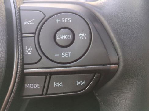 Used 2022 Toyota Camry XSE FWD image 22