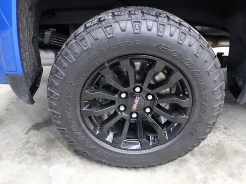 Used 2023 GMC Sierra 1500 AT4X AWD/4WD image 59
