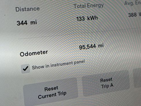 Used 2016 Tesla Model X 75D image 23