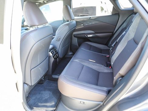 Certified 2025 Lexus RX 450h AWD w/ Luxury Package image 16