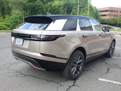 New 2026 Land Rover Range Rover Velar Dynamic SE image 2