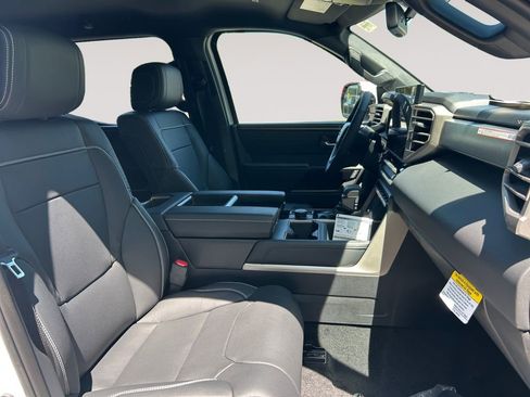 New 2026 Toyota Tundra Limited AWD/4WD image 15