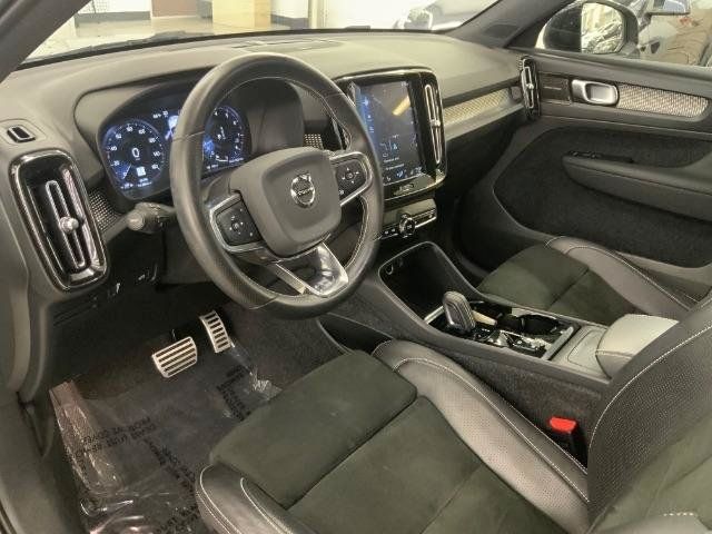 Used 2020 Volvo XC40 T5 R-Design AWD/4WD image 10
