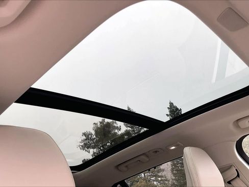 Used 2023 Volvo XC90 B6 Ultimate w/ Protection Package Premier image 25