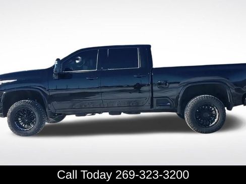 Used 2024 Chevrolet Silverado 2500 High Country w/ Technology Package image 4