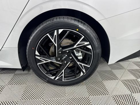 Used 2025 Kia K5 GT-Line w/ GT-Line Premium Package FWD image 40