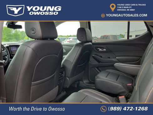 Used 2020 Chevrolet Traverse LT w/ LT Premium Package AWD/4WD image 32