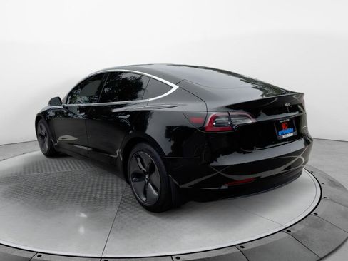 Used 2018 Tesla Model 3 Performance image 3